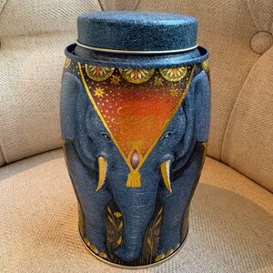 🫖 🍵 Williamson Tea Collectable Elephant Tin Canister